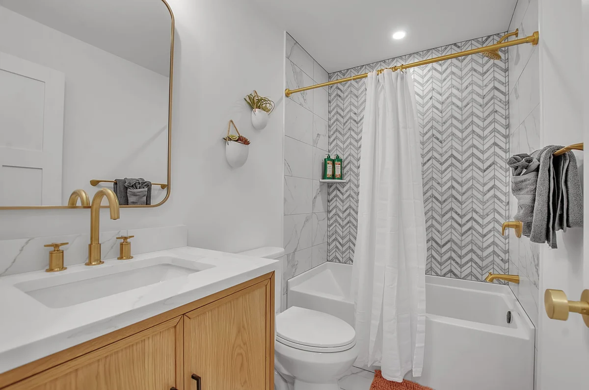 Condo in New York property photo 4