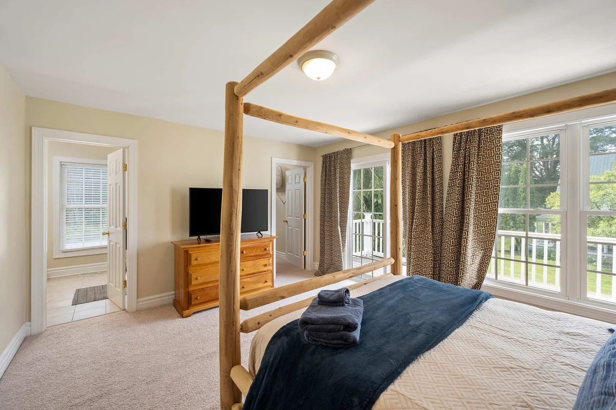 Bedroom 3 image 1