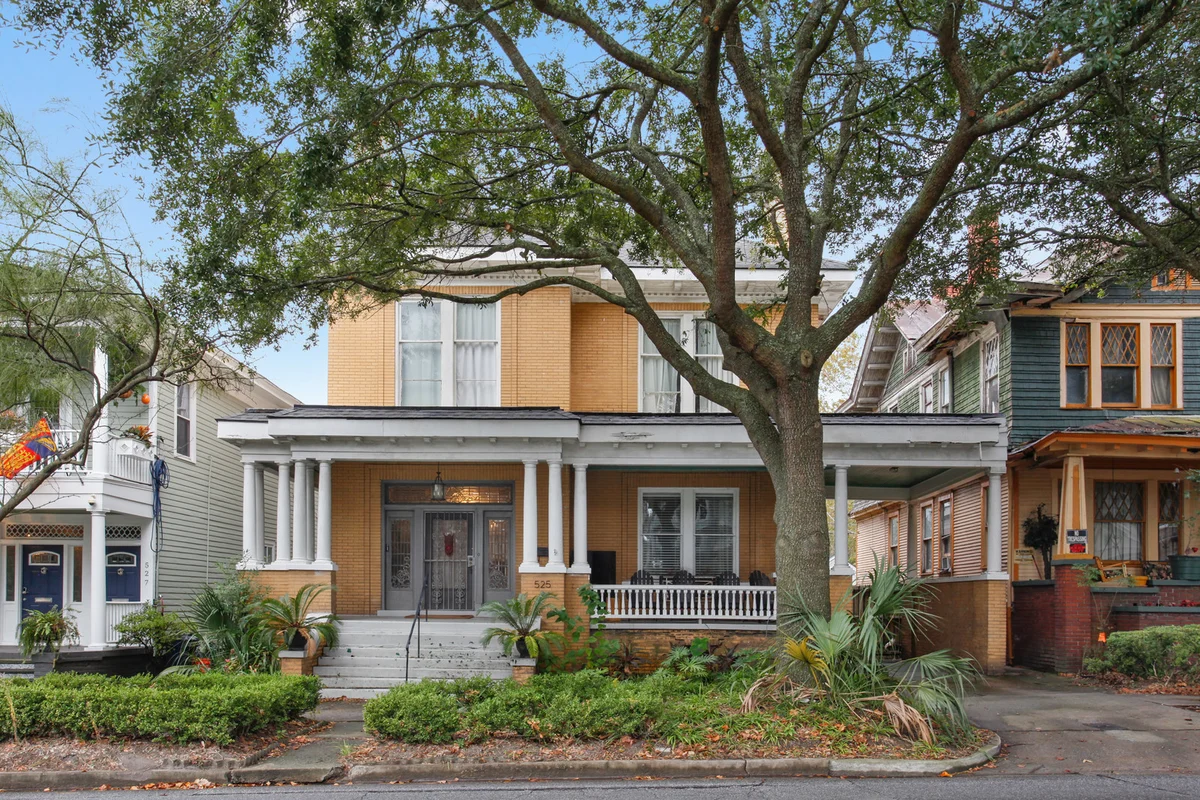 Home in Savannah property photo 2