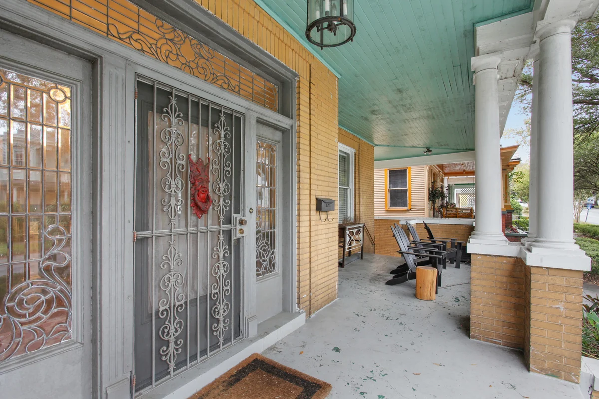 Home in Savannah property photo 3
