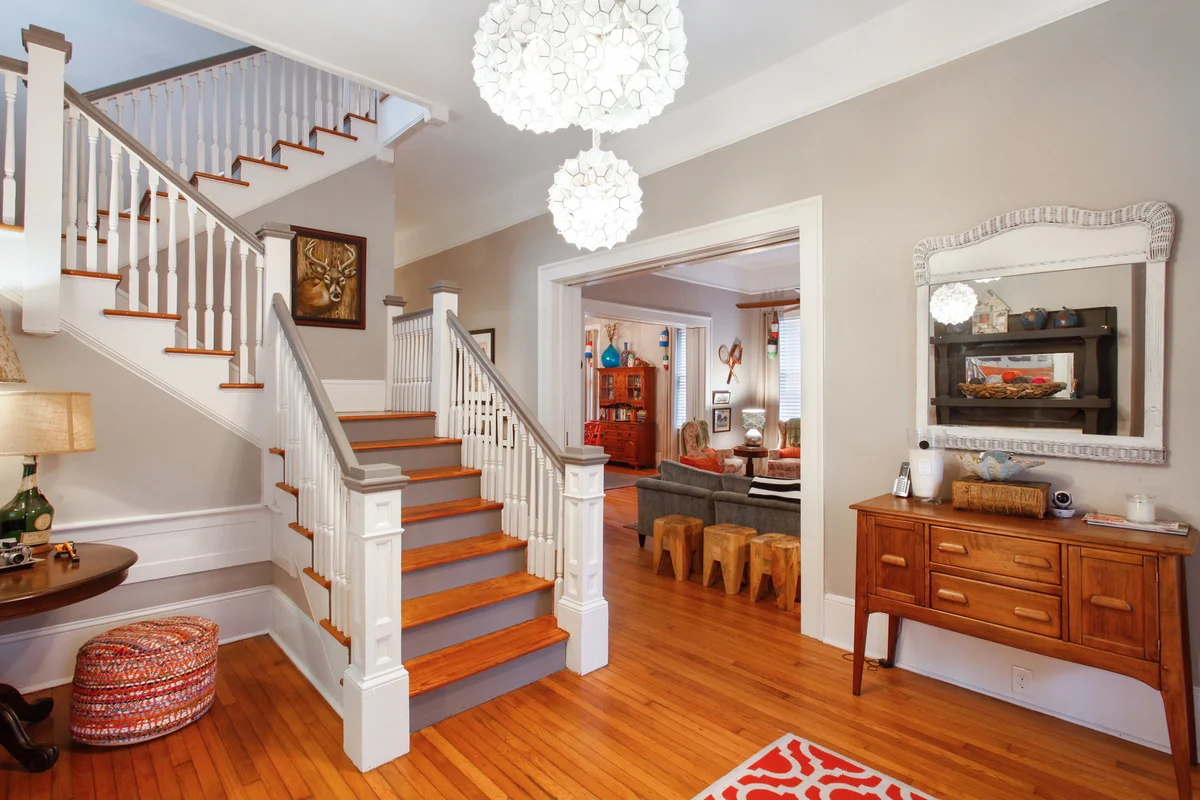 Home in Savannah property photo 5