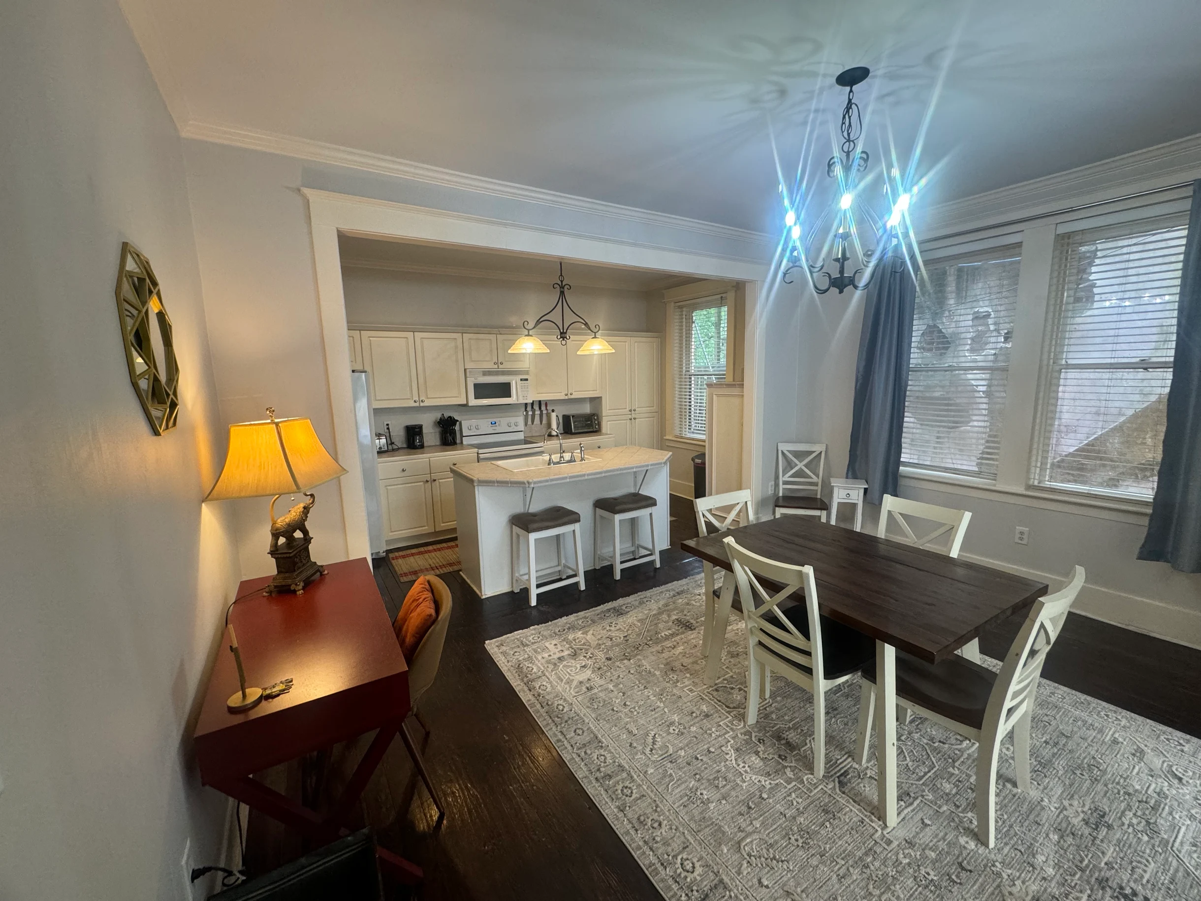 Home in Savannah property photo 5