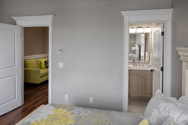 Bedroom 6 image 1