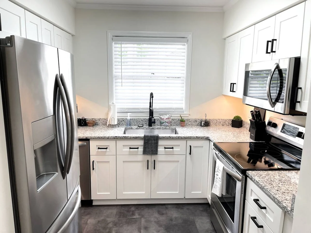 Home in Savannah property photo 4