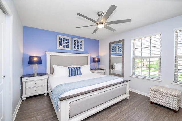 2. Queen Bedroom - Grounf Floor image 1