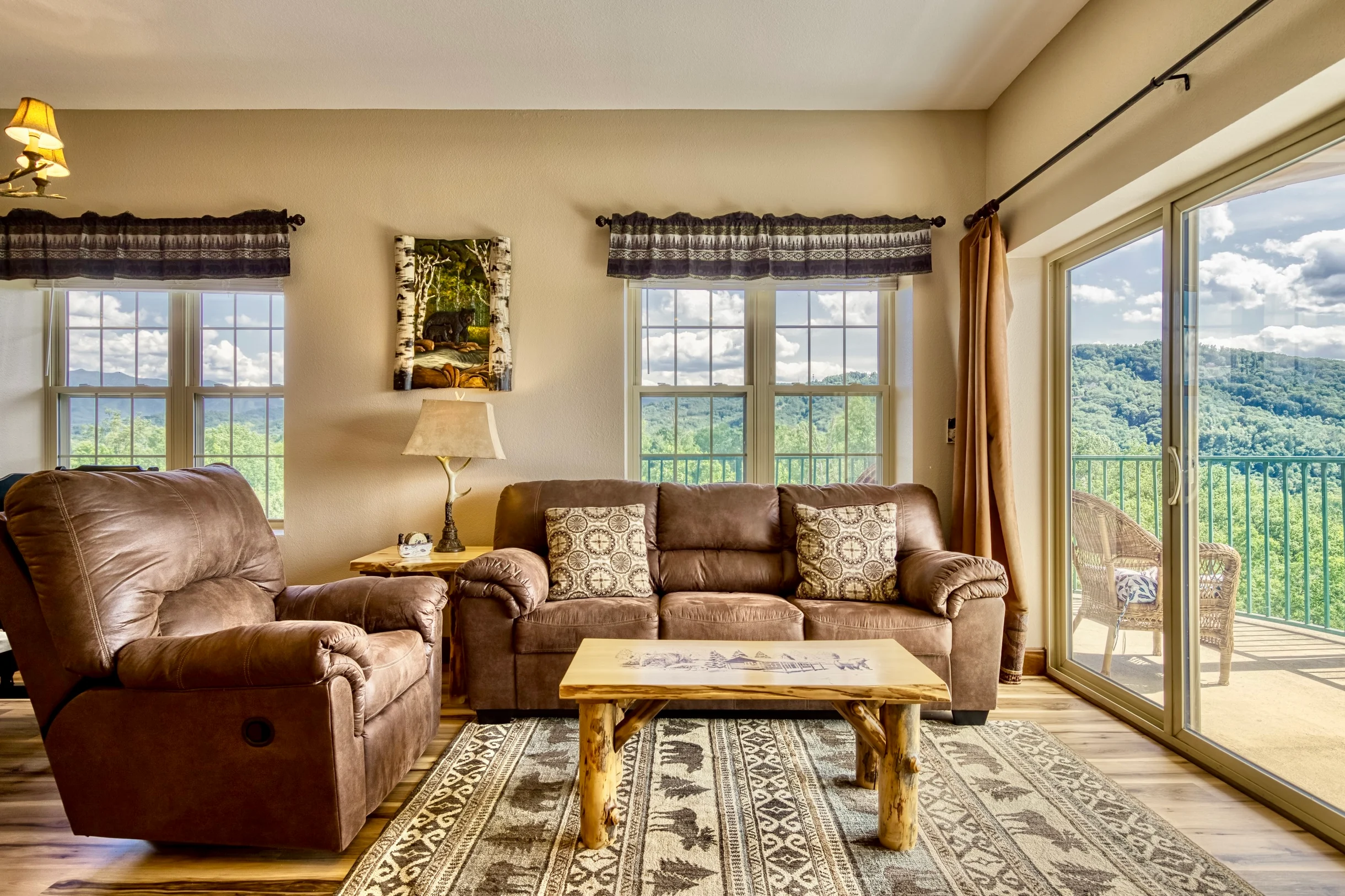 Condo in Pigeon Forge property photo 5