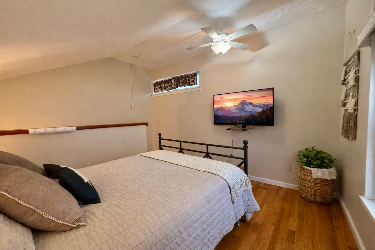 Bedroom 1 image 1