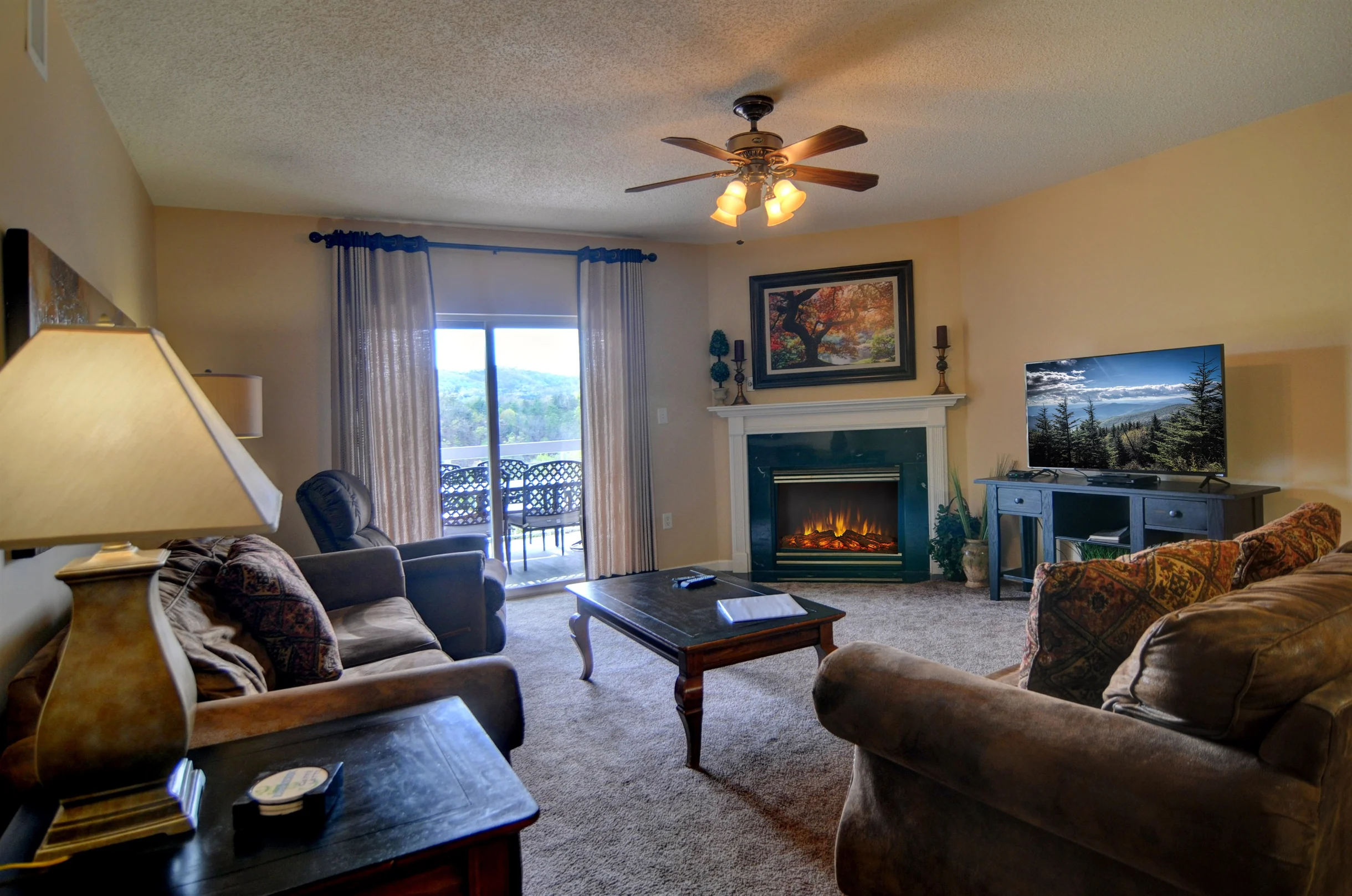Condo in Pigeon Forge property photo 3