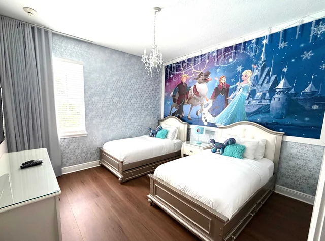 Bedroom 7 image 1