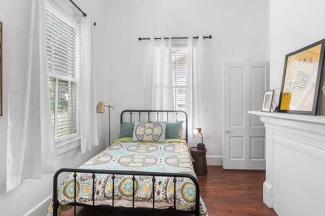 Bedroom 3 image 1