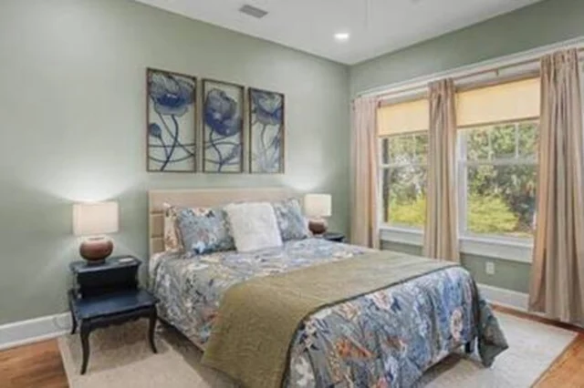 Bedroom 1 image 1