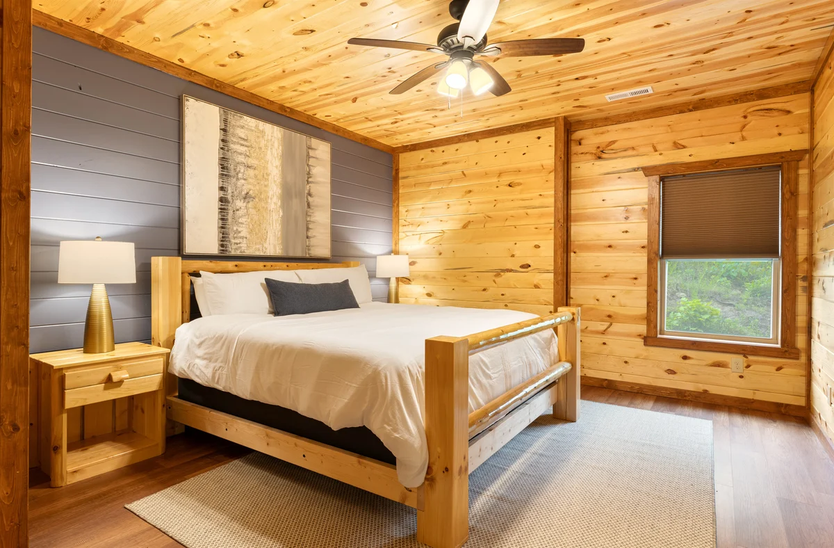 Bedroom 1 image 1