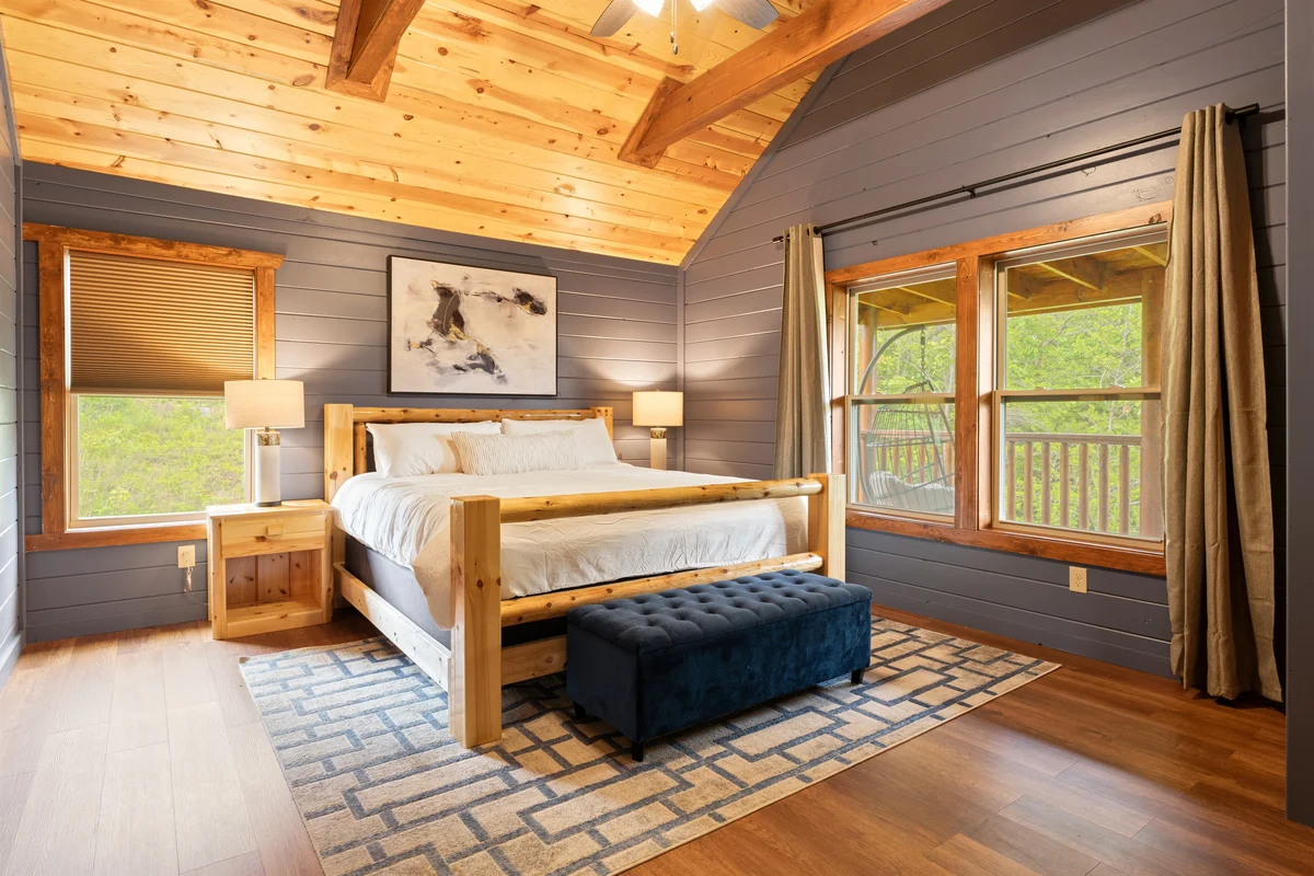 Bedroom 2 image 1