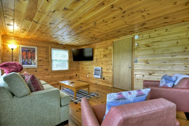 Bunk Bedroom image 1