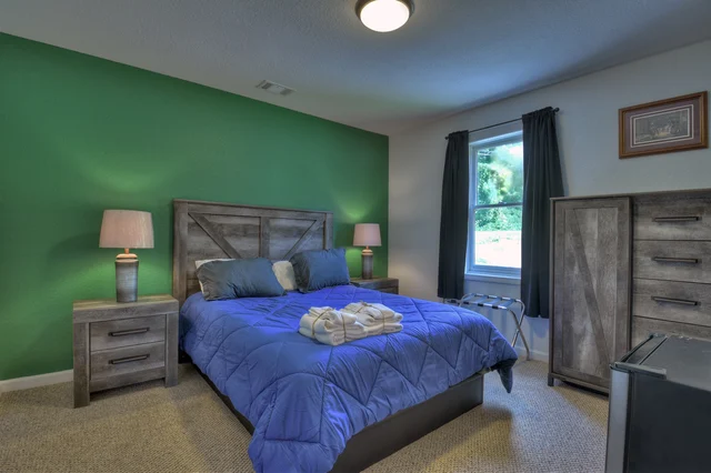 Bedroom 1 image 1