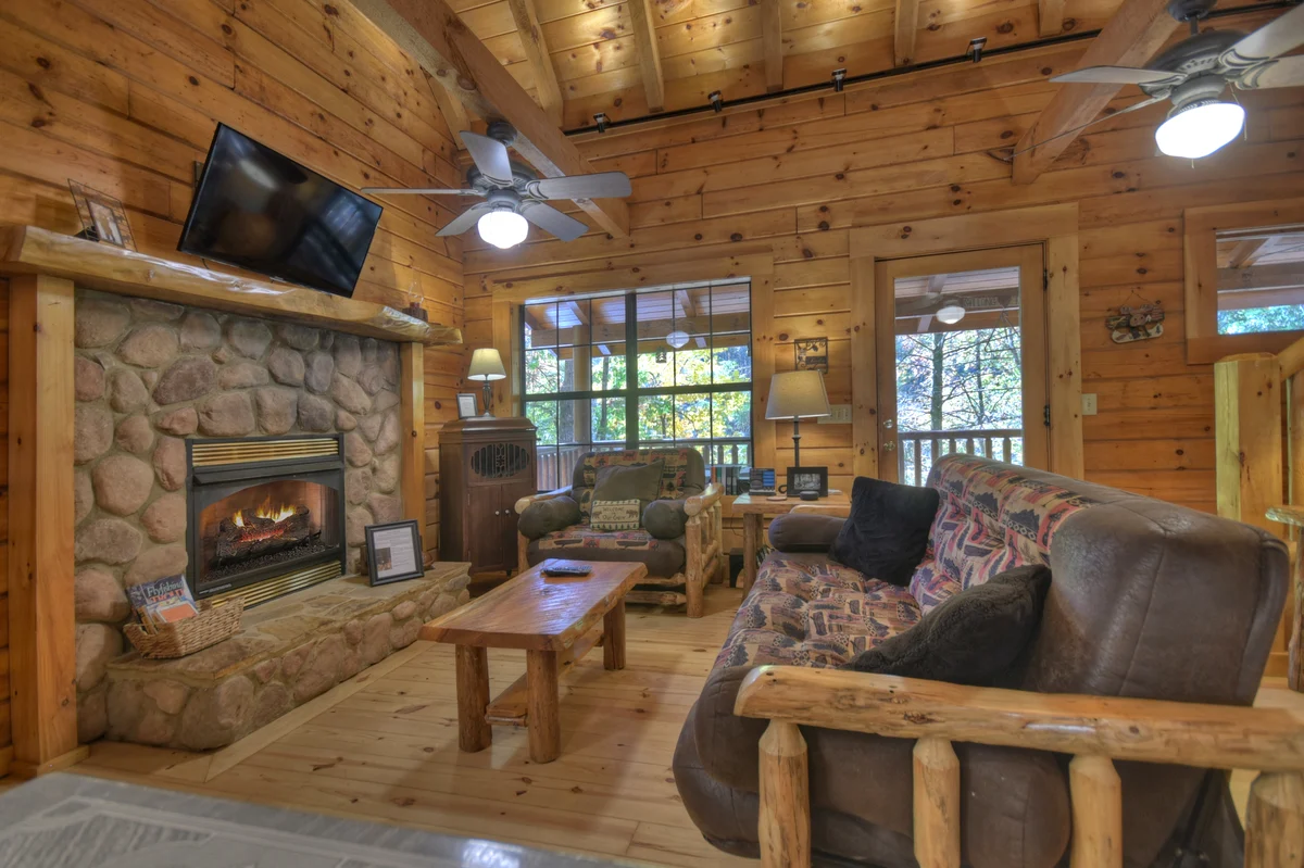 A Tranquil Place, Pet Friendly, Fish From Cabin property photo 5