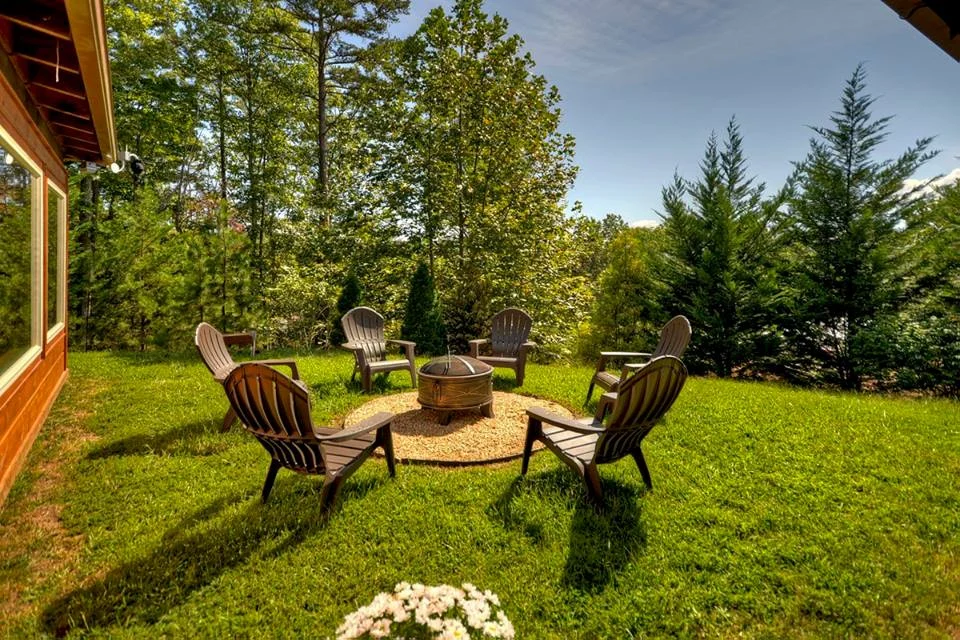 Property in Blue Ridge property photo 2