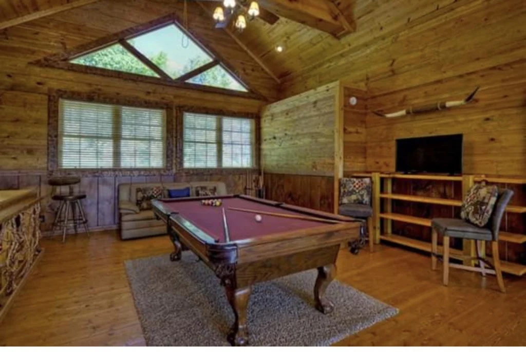 Property in Blue Ridge property photo 5