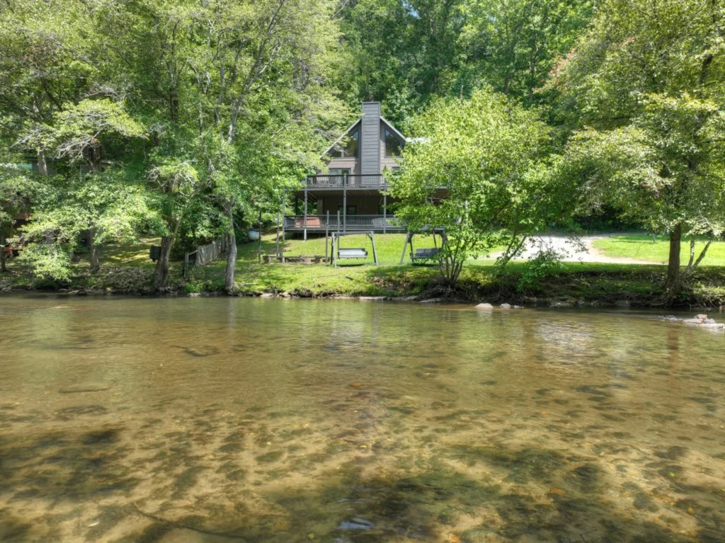 Troutlandia, Pet Friendly, Fish From Cabin, Hot Tub property photo 3