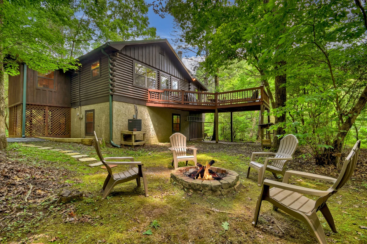 Gone Fish Inn, Creek Frontage, Hot Tub, Pool Table property photo 2