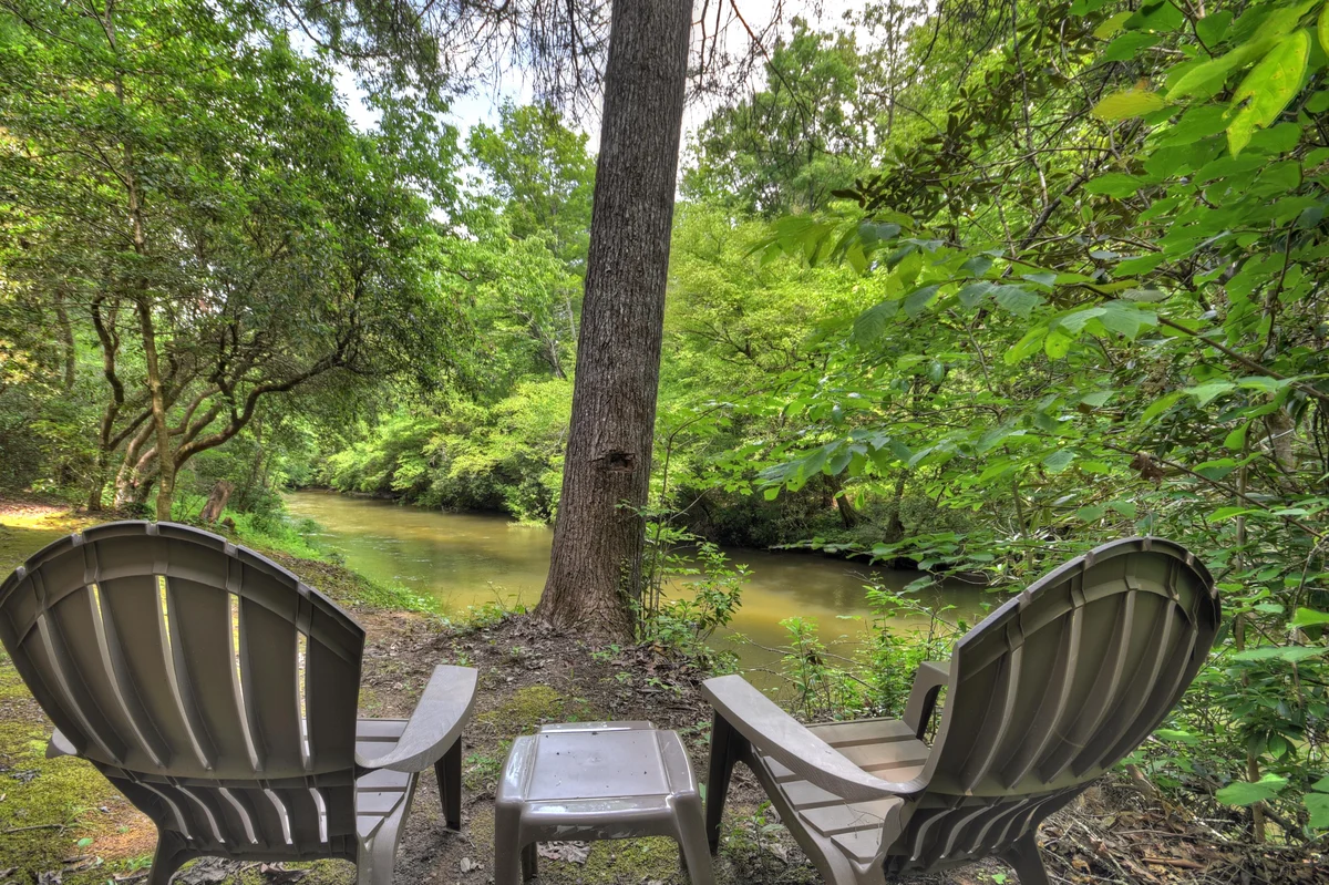 Gone Fish Inn, Creek Frontage, Hot Tub, Pool Table property photo 3