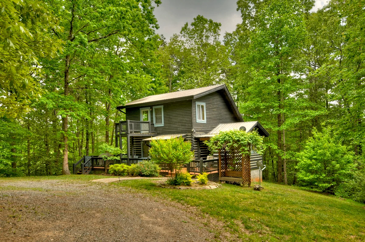 Sans Souci- Pet Friendly property photo 1