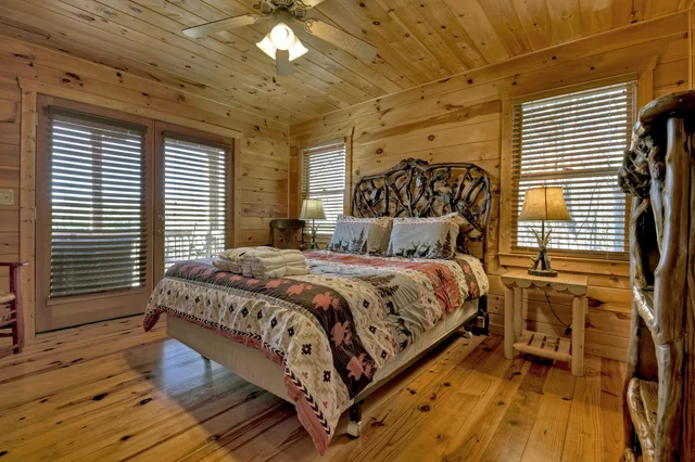 Bedroom 1 image 1