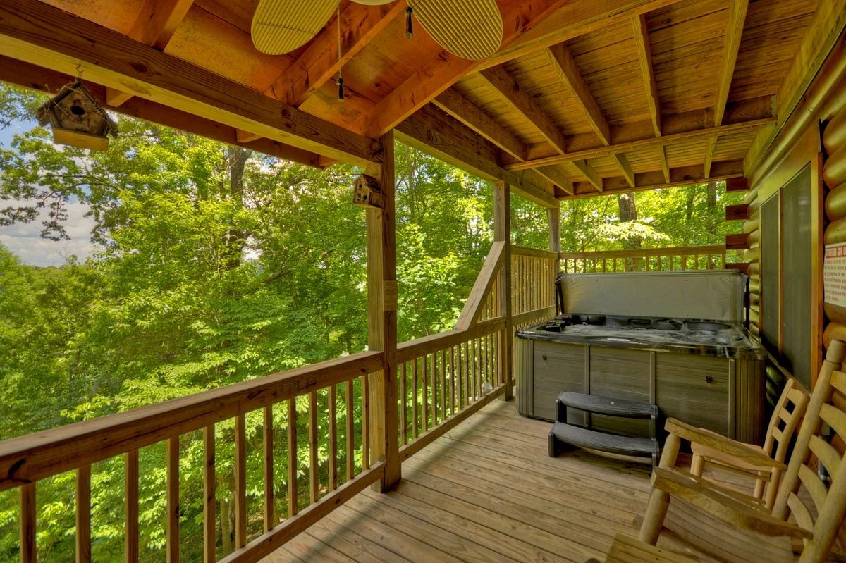 Bear Ridge Hideaway, Hot Tub, Pool Table, MTN View property photo 3