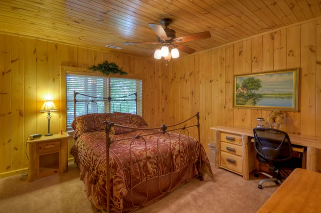 Bedroom 3 image 1