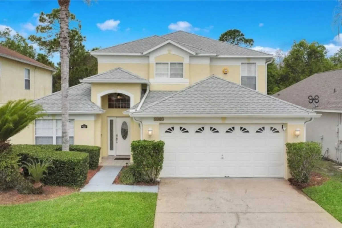 Home in Kissimmee property photo 2