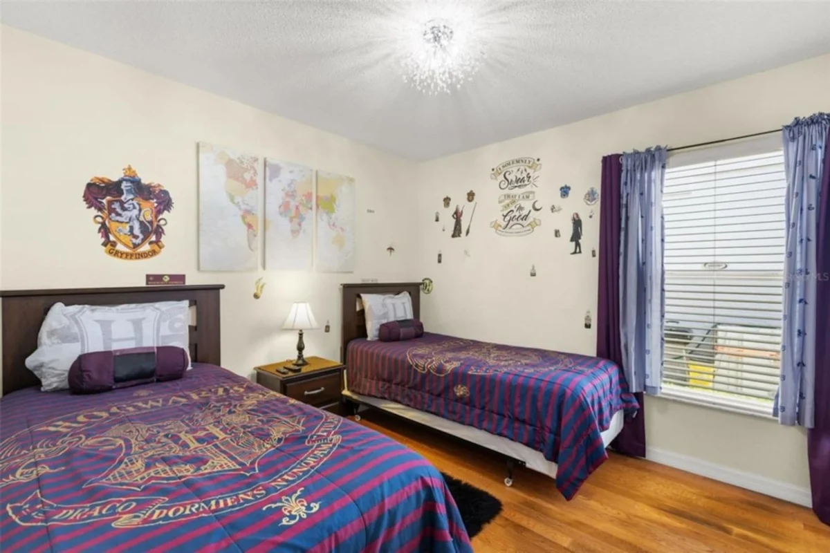 Bedroom 3 image 1