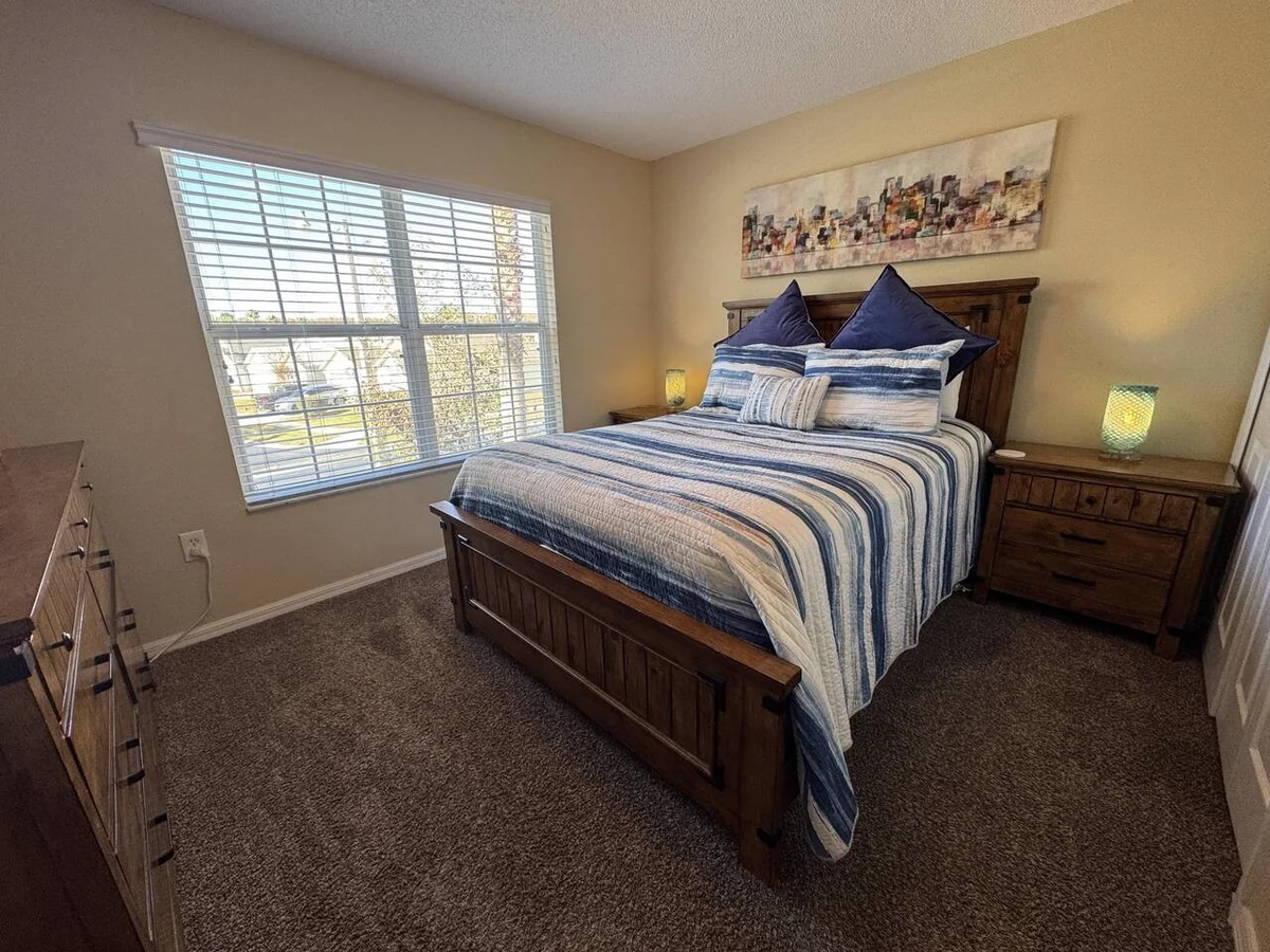 Bedroom 1 image 1