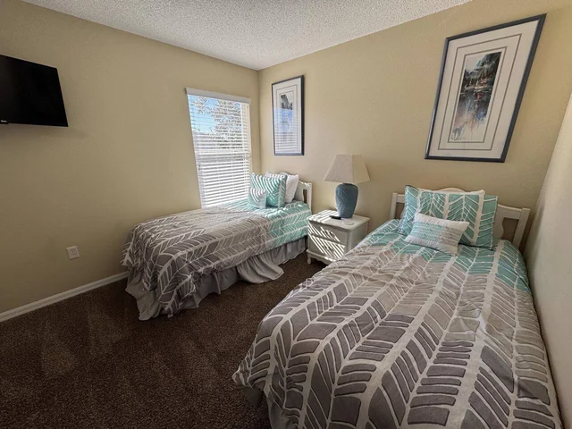 Bedroom 4 image 1