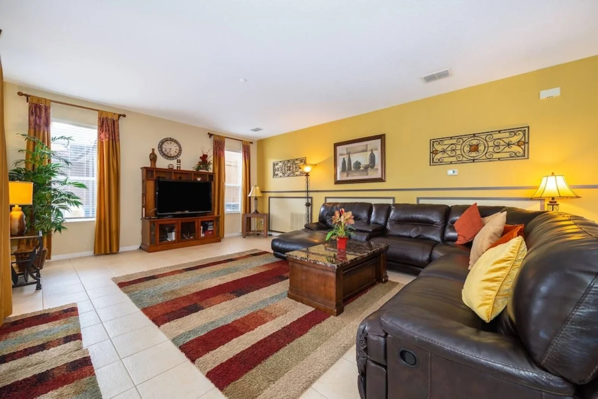 Home in Kissimmee property photo 3