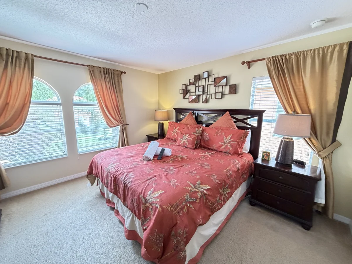 Bedroom 3 image 1