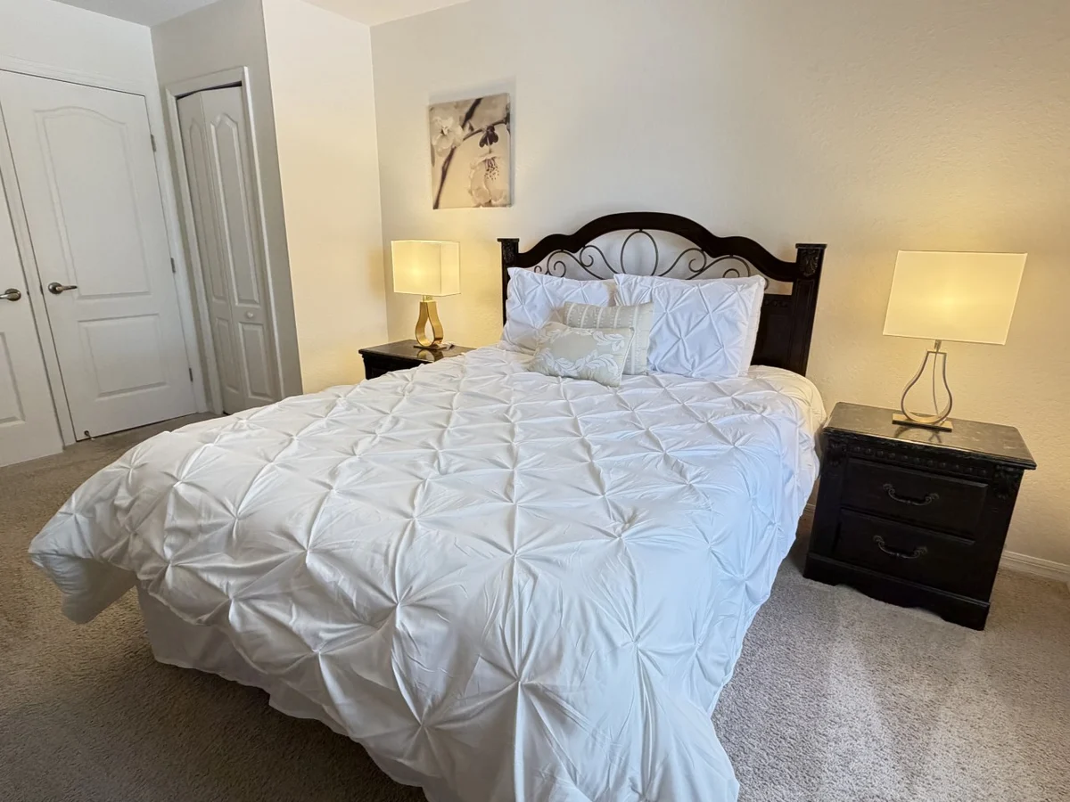 Bedroom 2 image 1