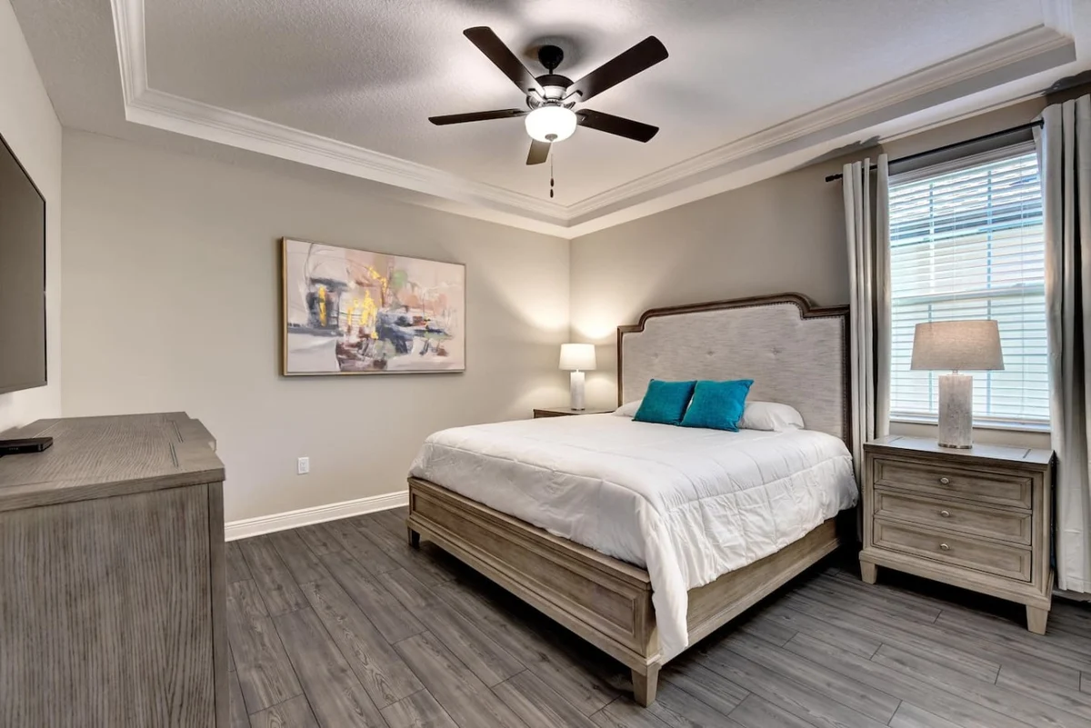 Bedroom 1 image 1