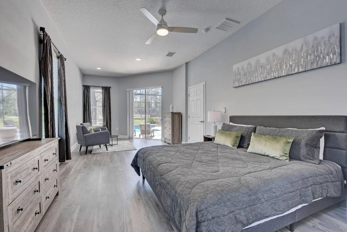 Bedroom 1 image 1