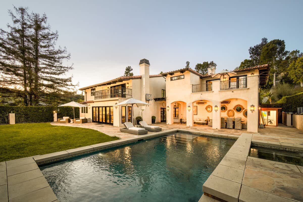 Property in Los Angeles property photo 2