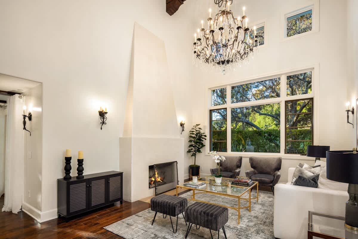 Property in Los Angeles property photo 3