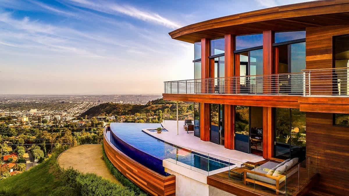 Property in Los Angeles property photo 3