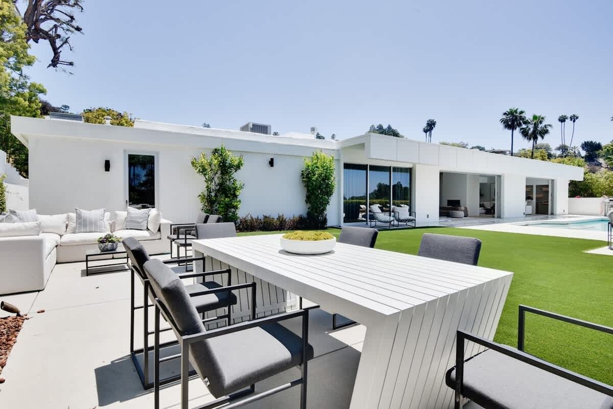 Property in Los Angeles property photo 5