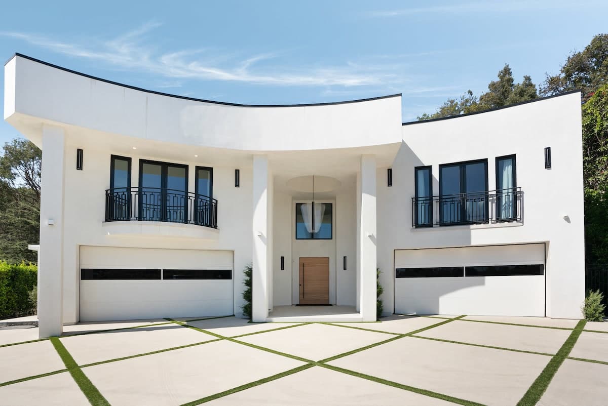 Home in Los Angeles property photo 3