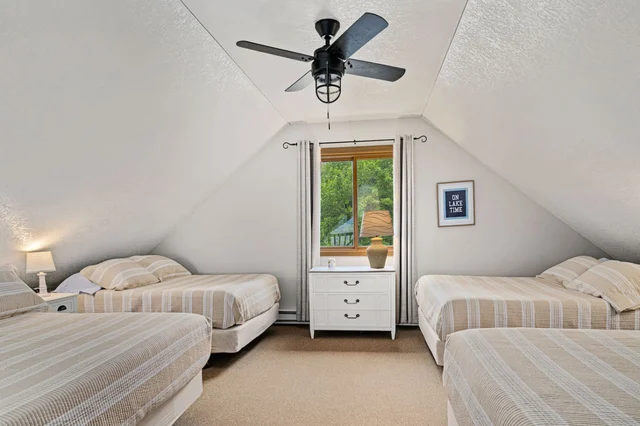 Bedroom 1 image 1