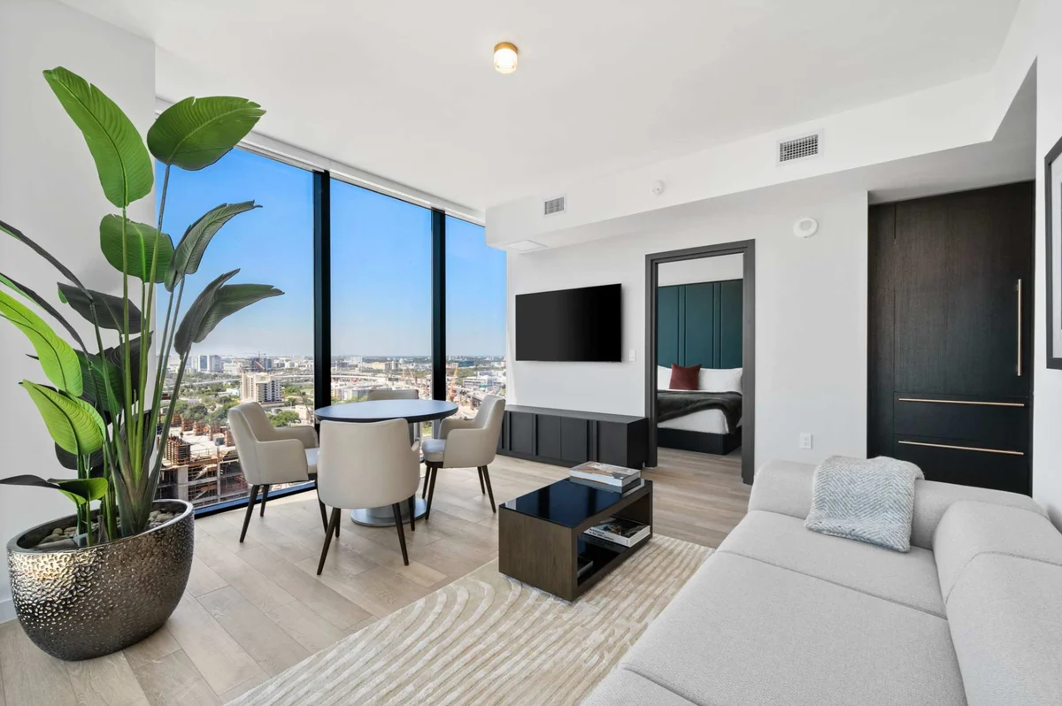 Condo in Miami property photo 2