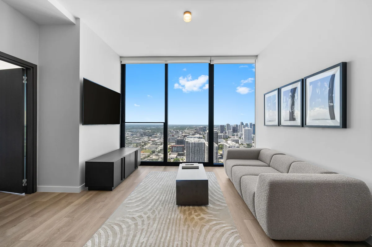 Condo in Miami property photo 5