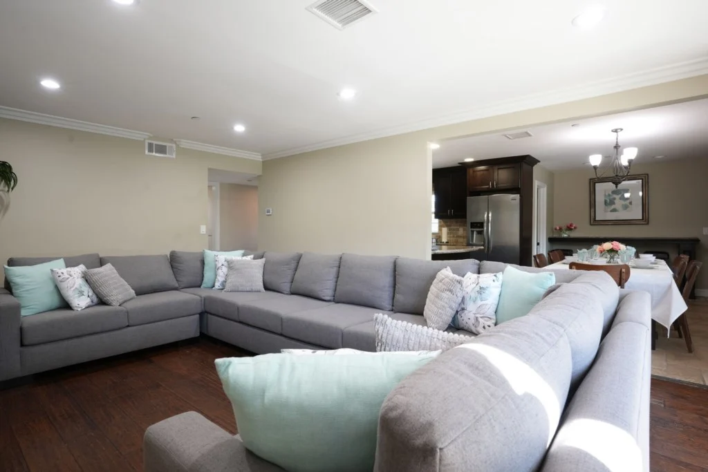 Home in Anaheim property photo 4