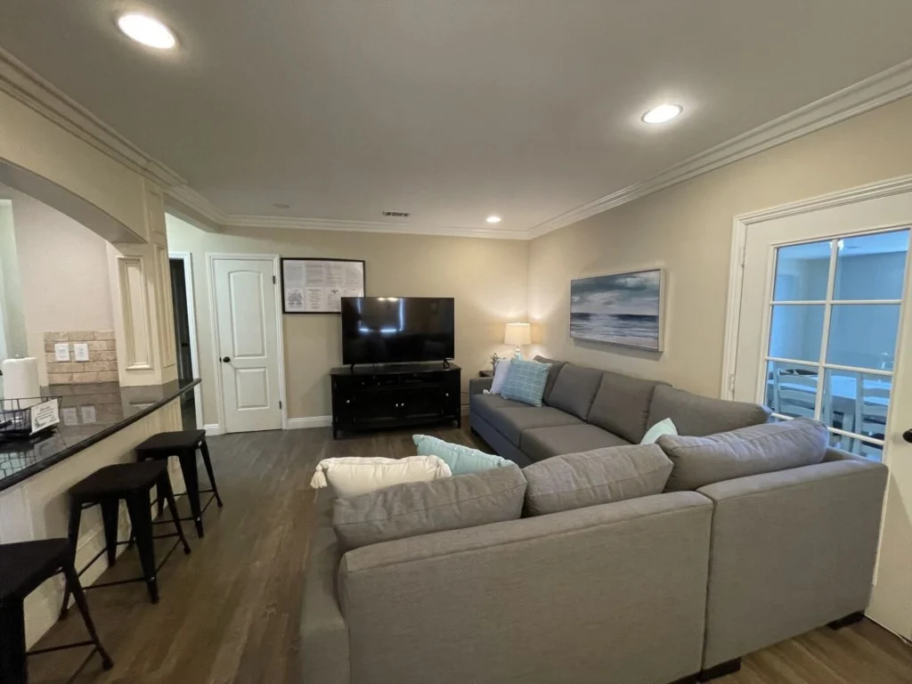 Home in Anaheim property photo 5
