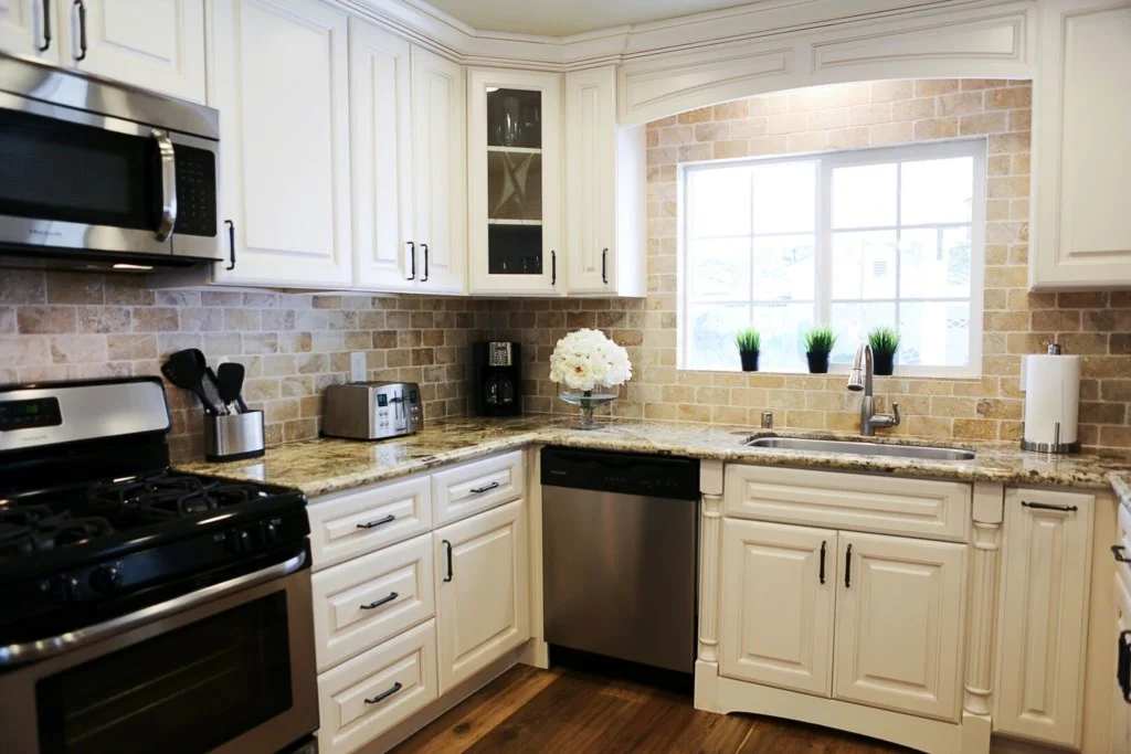 Home in Anaheim property photo 5