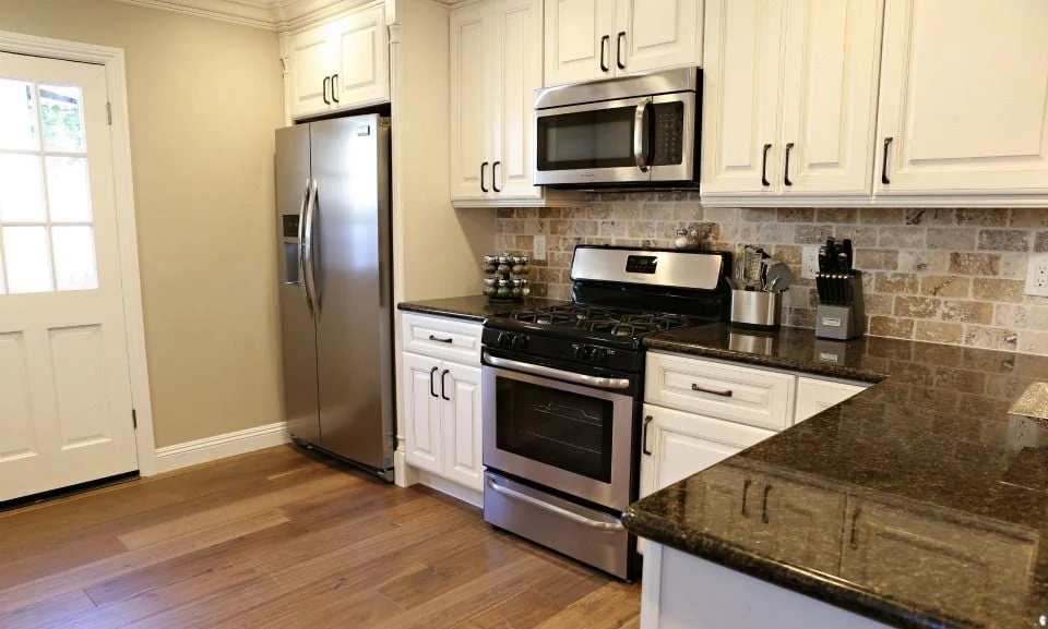 Home in Anaheim property photo 4